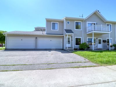 3301 15th Ave S APT C, Fargo, ND, 58103