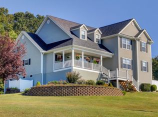 145 Little George Ln, Clinton, TN 37716