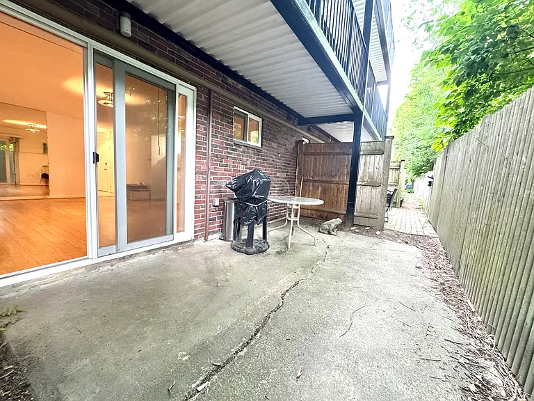 57 A Saint Paul St #3 — Photo 9