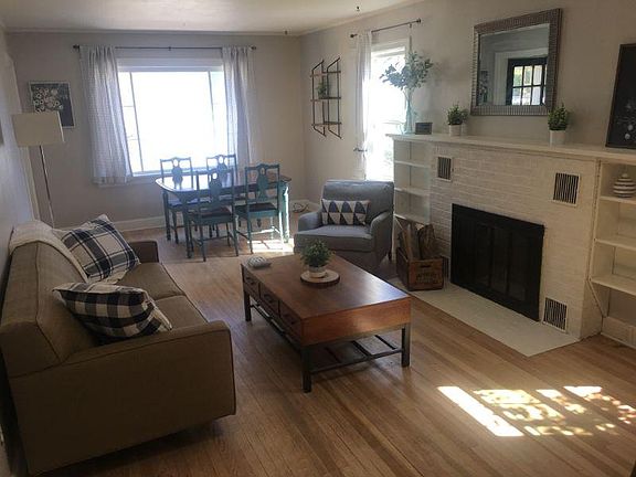 5th image of 620 Harrison Ave #A