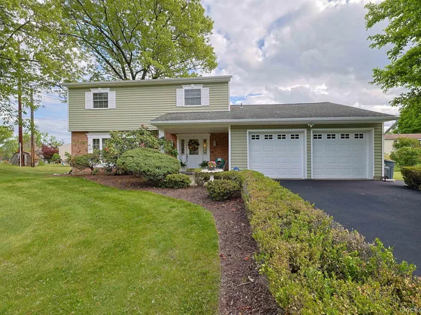 7 San Giacomo Drive, New Windsor, NY 12553
