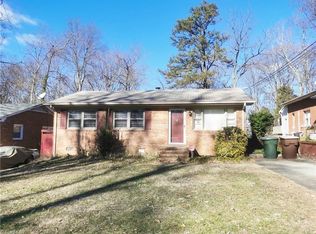 2016 Opal Dr, Greensboro, NC 27403