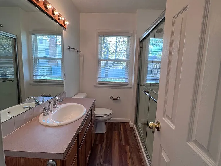 1008 Breton Rd SE — Photo 14
