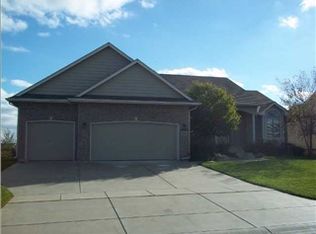 3805 N Lake Ridge Ct, Wichita, KS 67205