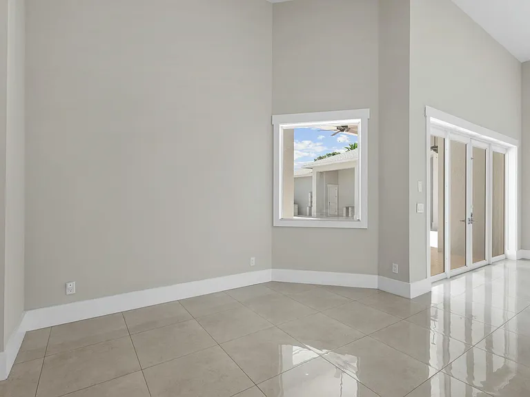 15503 Temple Blvd — Photo 21