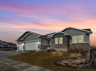 3749 E Hollow Crest Dr, Eagle Mountain, UT 84005