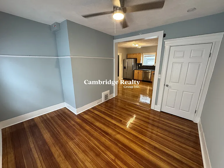 35 Cameron Ave #2T — Photo 6