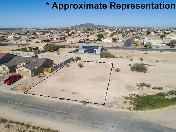 3rd image of 10898 W Torren Dr