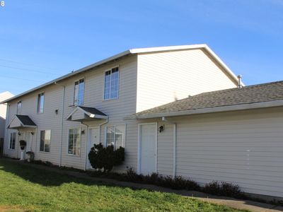 18151 SE Ash St, Portland, OR, 97233