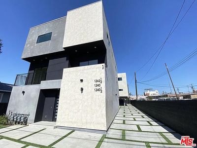 1242 S Harvard Blvd, Los Angeles, CA, 90006