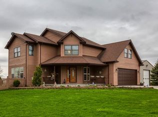 510 Jones Rd, Minooka, IL 60447