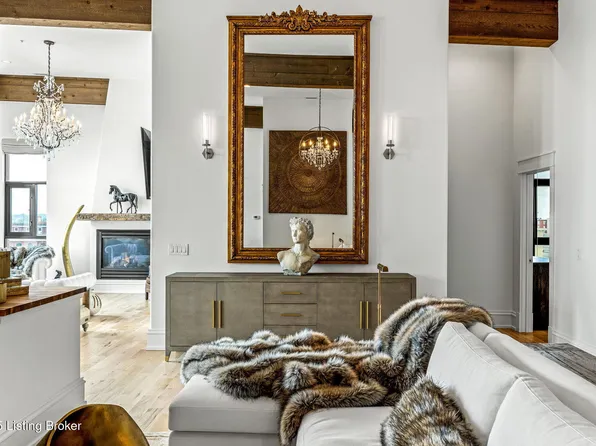 415 E Market St Unit 404, Louisville, KY 40202