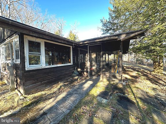 4th image of 378 Lower Penn Point Dr