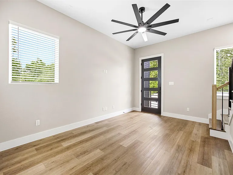 6101 Shotwell St #A — Photo 4