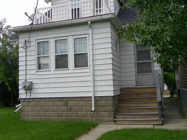 1571 Oak St #LOWER — Photo 7