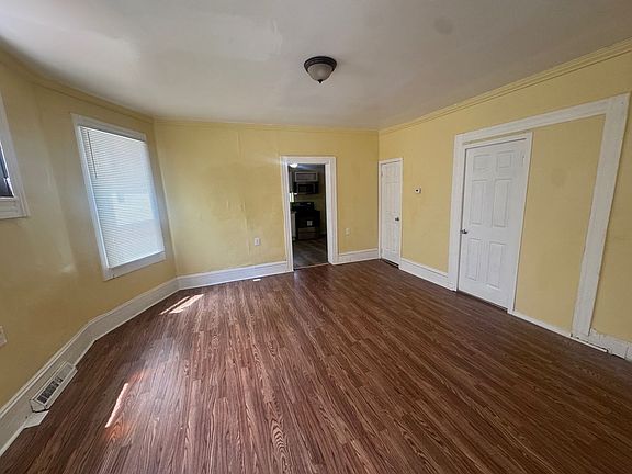 2nd image of 3524 W 52nd St #1