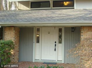 10518 Arrowood St, Fairfax, VA 22032