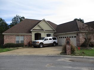 8364 Ole Cobblestone Dr, Meridian, MS 39305