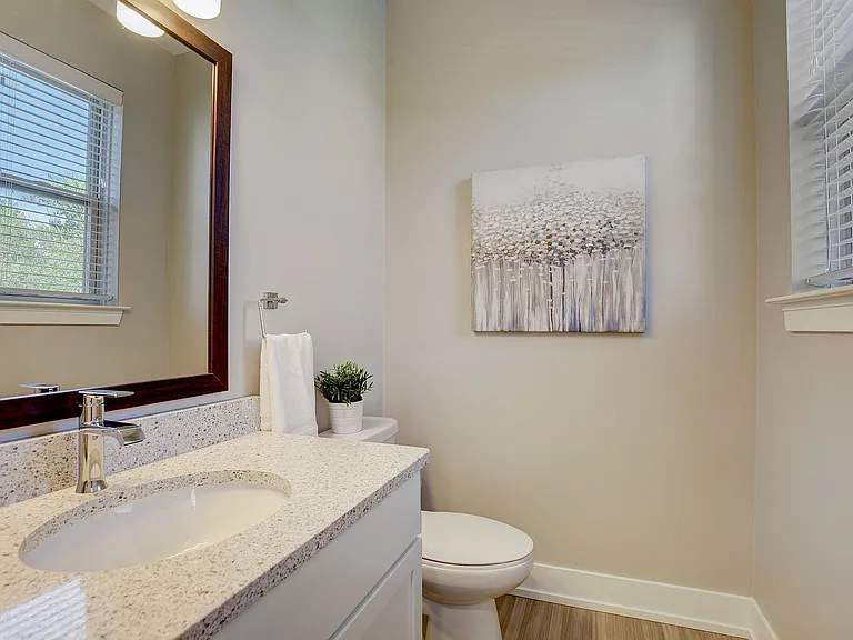 ReNew Franklin Hills — Photo 29