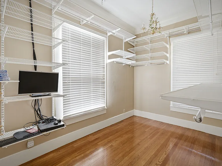 1231 W Main St — Photo 29