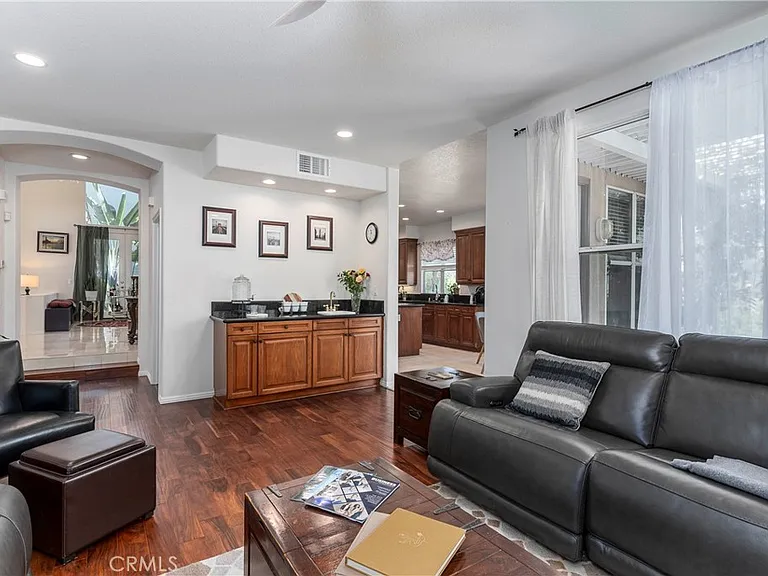 7371 Westcliff Dr — Photo 17