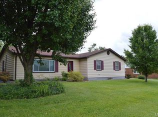 44 New Sugar Creek Rd, Fenton, MO 63026