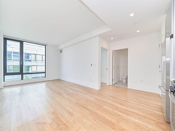 5th image of 531 Myrtle Ave #5E