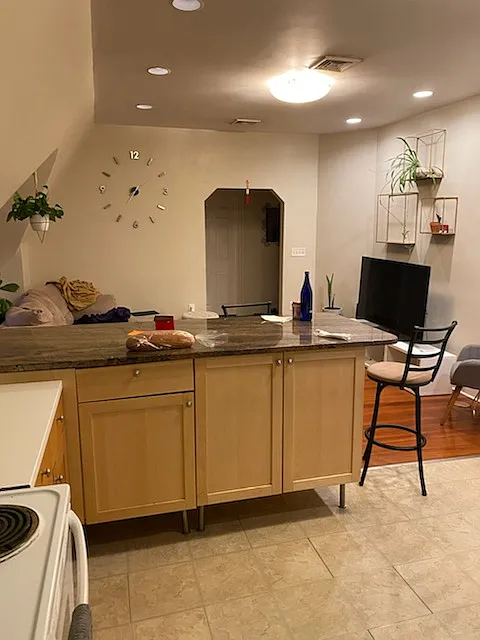 Building Photo - 345 Seaver St #3