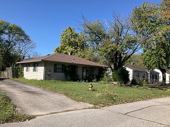 3rd image of 3112 Tremont Rd