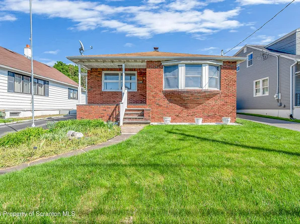 326 Main St, Eynon, PA 18403