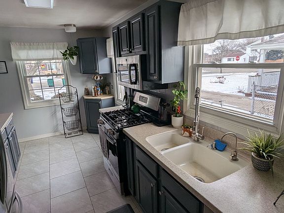 5th image of 608 N Joyce St