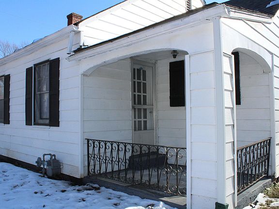 5th image of 707 W 10th St