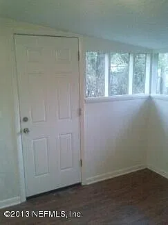 2 bed, 2.0 bath, 912 sqft, $1,200 — Photo 2
