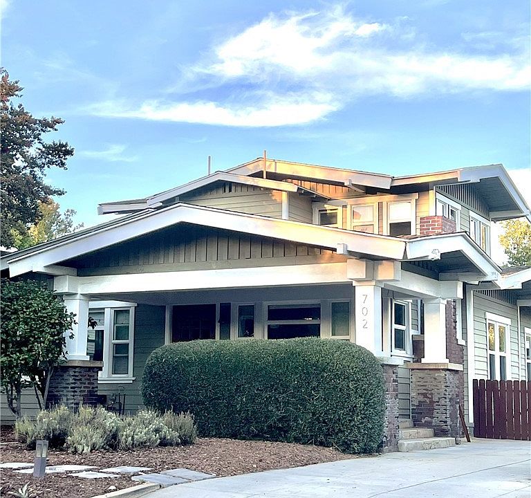 1st image of 702 N Bushnell Ave
