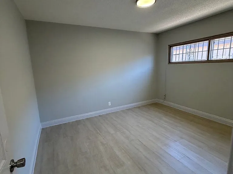 9619 S Hoover St — Photo 13