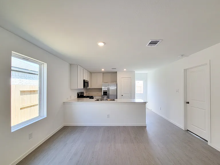 1519 Gardenia Blossom Ln — Photo 32