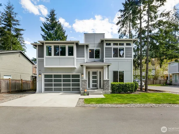 15214 Dayton Avenue N, Shoreline, WA 98133