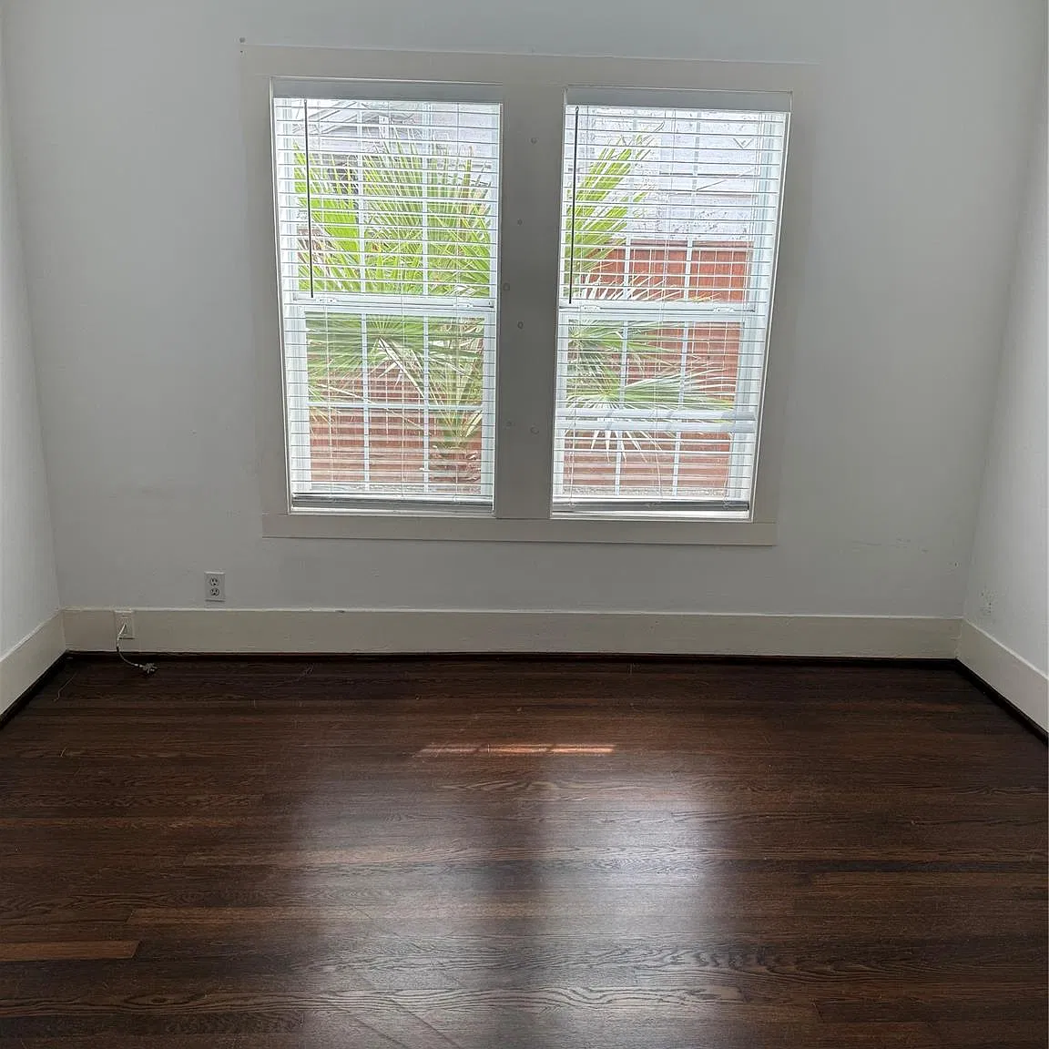 1 bed, 1.0 bath, 4360 sqft, $1,350 — Photo 1