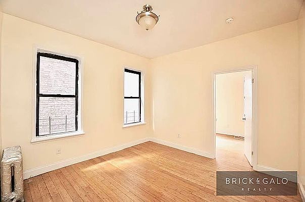1st image of 28 Saint Nicholas Pl #5D