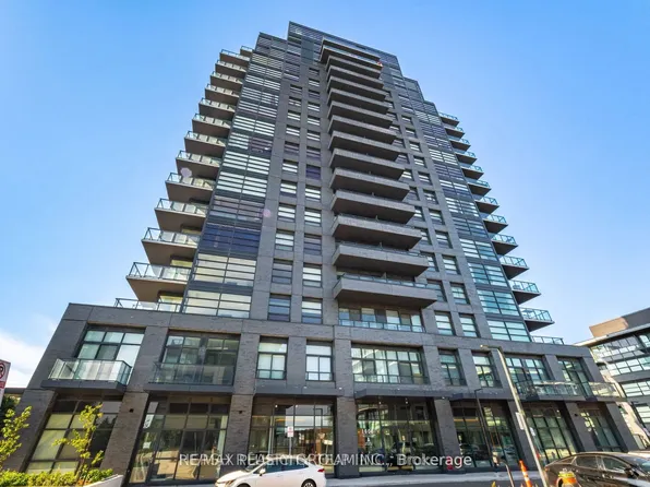 1604 Charles St #412, Whitby, ON L1N 0P2