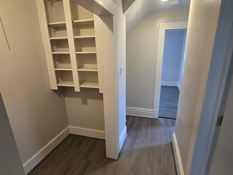 260 W Harrison St — Photo 13