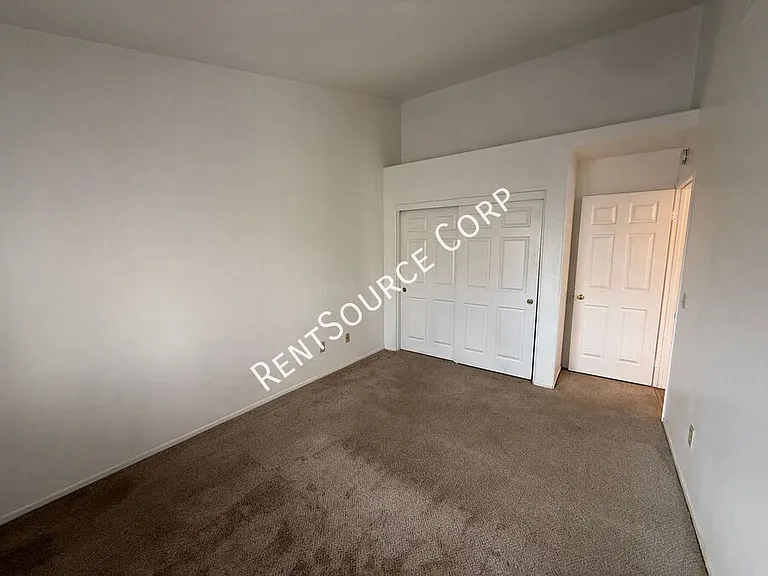 42456 Coronet Ct — Photo 18