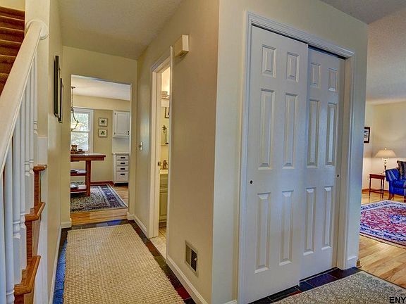 3rd image of 63 Esopus Dr