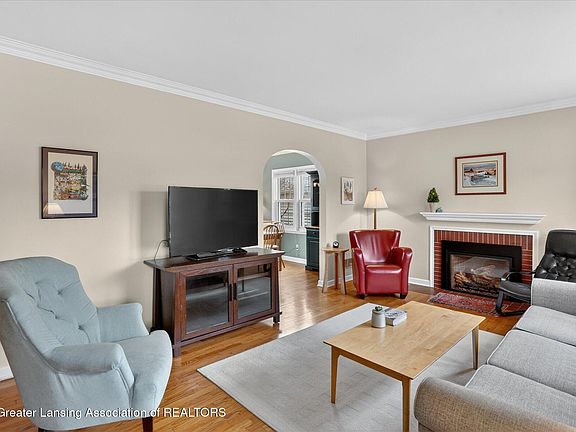 5th image of 346 Collingwood Dr
