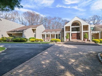 45 Coves Run, Syosset, NY, 11791