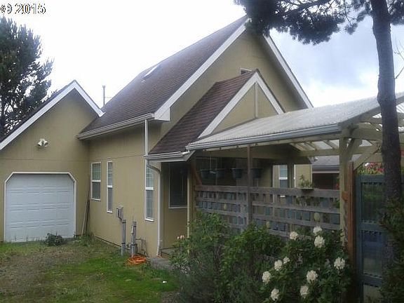 3rd image of 60 Alderwood St