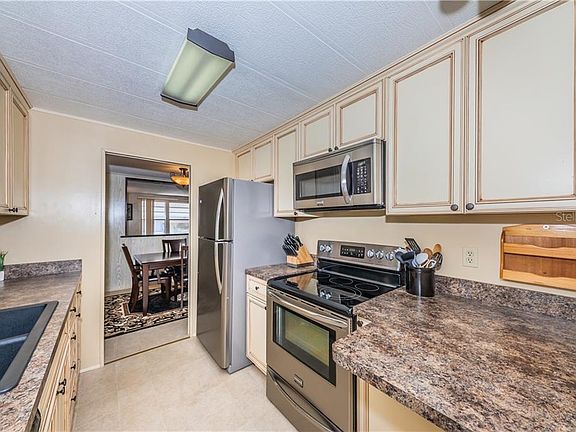 5th image of 193 Lake Tarpon Dr #29