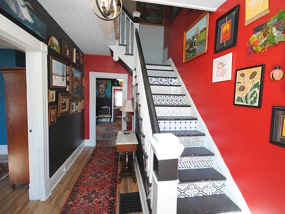 2nd image of 801 Sommers St #16