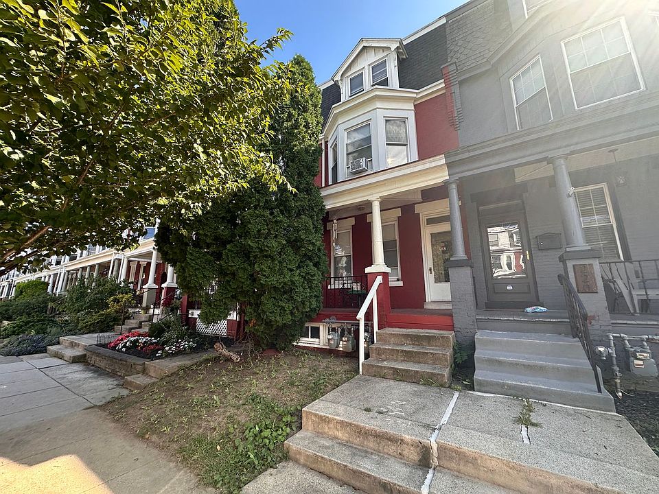 1st image of 222 E Clay St APT 2