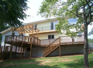 2249 Lake Ranch Ct, Gainesville, GA 30506